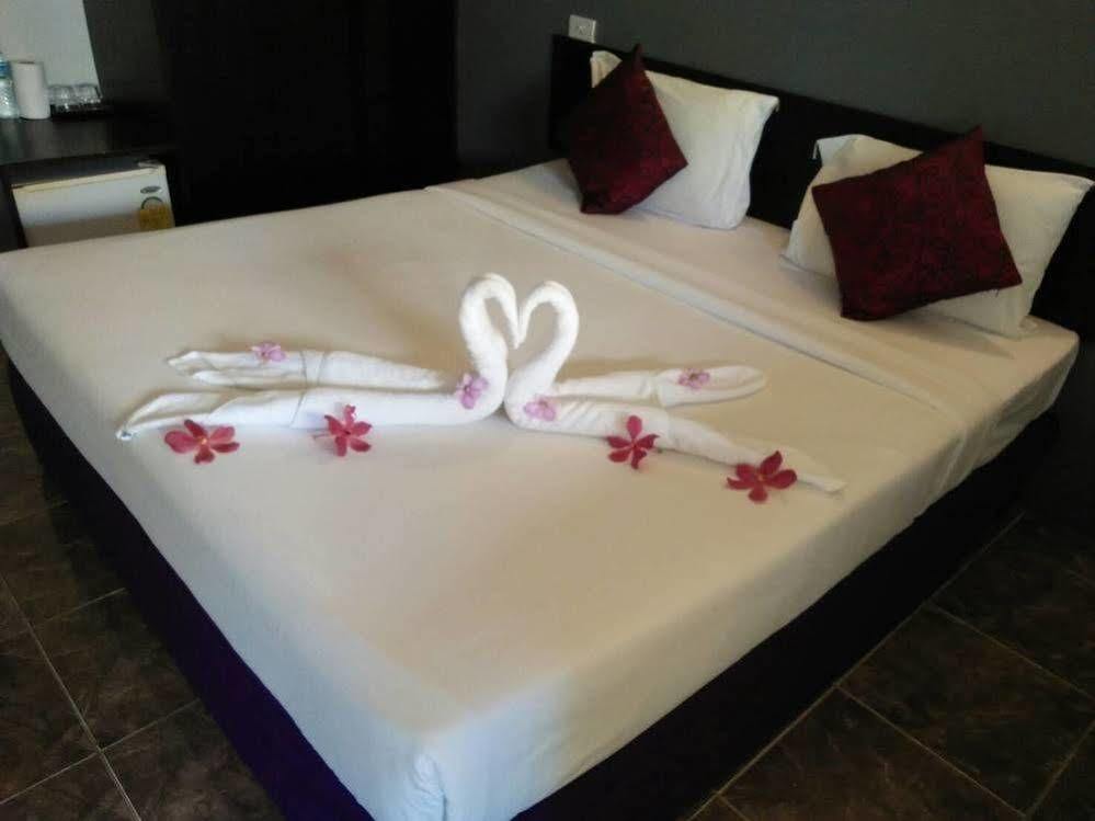 ฟ้าใสเฮาส์ Hotel เขาหลัก ภายนอก รูปภาพ
